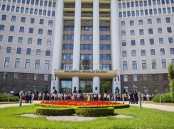 Фото дня: партия «Шор» в полном составе «прогуливает» заседания парламента