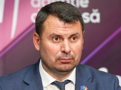 «Трижды нажали кнопку - и домой»: Костюк рассказал о работе депутатов