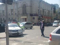 Авария с участием полицейского автомобиля произошла в центре Кишинева