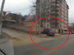 Живописная авария в Дурлештах попала в объектив – «летчик» грубо нарушил несколько правил дорожного движения