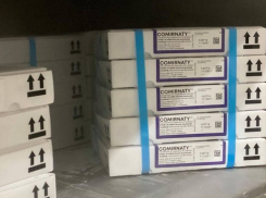В Молдову доставлен очередной транш вакцины Pfizer, закупленной Минздравом   