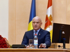 В доме и в служебном кабинете мэра Одессы начались обыски по скандальному делу