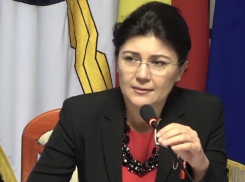 Раду устроила гневную выволочку преторам и выгнала их из уютных кабинетов на улицу 