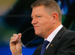 Украинские дипломаты неуклюже попытались замять скандал с отменой визита президента Румынии в Киев 