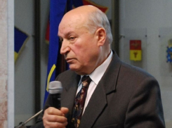 Ушел из жизни первый спикер парламента Молдовы, разработавший наши государственный символы