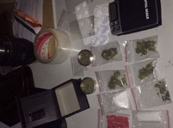 Задержание в столичных ночных клубах наркоторговцев сняли на видео 