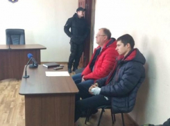 Влиятельные приемные родители цинично спасают от наказания школьника, который вырезал семью с маленьким ребенком 