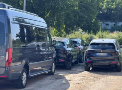 В Молдове раскрыта схема контрабанды элитных авто на сумму 3 миллиона леев