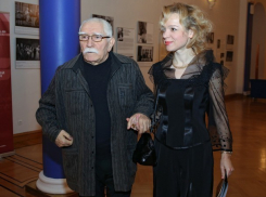 Молодая жена попыталась убить Армена Джигарханяна: актер оказался в тяжелейшем состоянии 