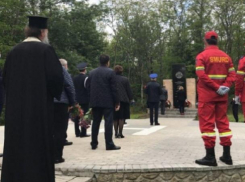 В Кантемирском районе помянули погибших в катастрофе вертолета SMURD четыре года тому назад