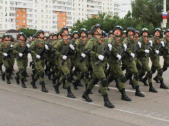 В администрации президента пояснили о «10 000 российских солдат»: «эти люди могут быть в джинсах»