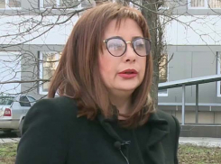 Выписанная из больницы врач заявила, что родные требуют от нее уволиться из системы 