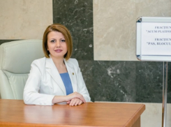 Скромненько, однако: на что живет депутат Арина Спэтару