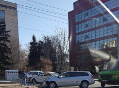 «Машины чокнулись как яйца»: тройное ДТП на пустых улицах Кишинева удивило людей