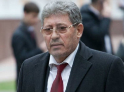 Гимпу «прогулял» возложение цветов к своему камню на площади Кишинева