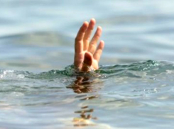 Утонувшего в Днестре загадочного мужчину обнаружили двое отдыхающих на пляже