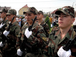 ДПМ, ЛДПМ и ЛП поддерживают участие молдавских солдат в параде Румынии 
