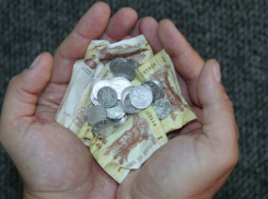 Зарплаты бюджетников Молдовы к 2020 году решили поднять на 18 процентов