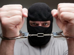 Опасного преступника решили депортировать из России в Молдову