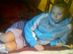 Взорвавшую гранату девушку, спасшуюся от изнасилования украинскими солдатами, бросили умирать