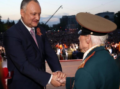 15 героев: Блокнот публикует имена ветеранов, награжденных президентом Орденом республики 