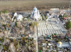 Примэрия решила расширить кладбище по улице Дойна за счет земель коммуны Грэтиешты