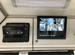 Появились изображения внутреннего убранства новых троллейбусов с USB-разъемами и камерами видеонаблюдения