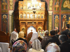 Невзирая на запреты, в Сорокском районе два священника провели богослужения в субботу