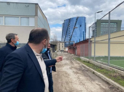 Чебан возмущен хаотичной застройкой и разбитыми дорогами Кишинева