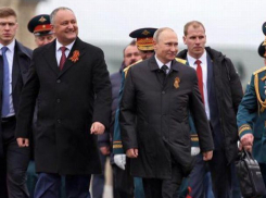 Игорь Додон поздравил Владимира Путина с Днем Победы