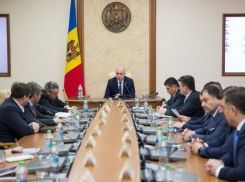 Исполнился год со дня ночного избрания правительства Филипа 