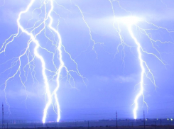 Молния убила тракториста на глазах шокированной жены в молдавском селе