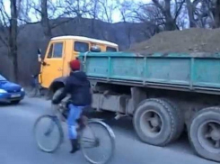 «Всё уничтожено»: в Бульбоаке из-за фур рухнул потолок 
