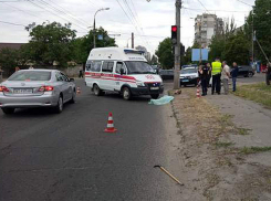 Скорая помощь сбила насмерть женщину на зебре в Херсоне 