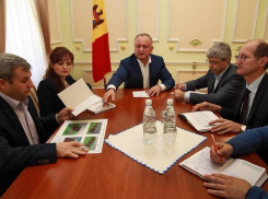 300 спортивных комплексов решили построить в селах Молдовы по инициативе президента 