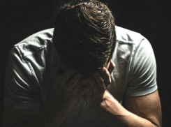 Знаменитый профессор оставил прощальную записку для жены и ушел из жизни