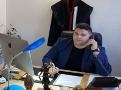 Адвокат-решала устроил скандал в столичном заведении: «Ты здесь не будешь работать, щенок!»