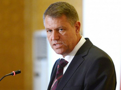 «Напыщенными популистами» назвал Андриана Канду и его коллег президент Румынии