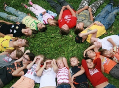 Количество летних лагерей для столичных детей решили урезать