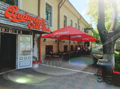 «Вы обещали диаспоре, а теперь она из-за вас закрывает бизнес». Костюк разнес PAS и Мариана