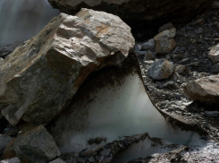 В Оргеевском районе двое молодых людей пострадали от обвала камня