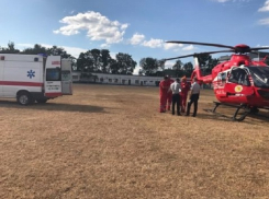 Получившего чудовищные ожоги мужчину доставили в Кишинев на вертолете