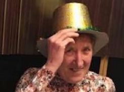 Странноватая женщина в кожаном зеленом пальто пропала в Кишиневе