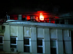 Пациентов кардиологической больницы в Яссах эвакуировали из-за сильного пожара 