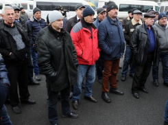 Ультимативный подход неприемлем: Минэкономики пригласило бастующих перевозчиков к диалогу 