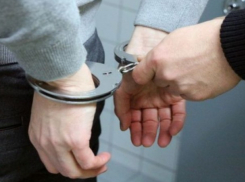 Полицейский задержан в момент получения взятки в центре Кишинева