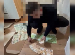 Двое иностранцев задержаны за мошенничество на 550 тысяч леев