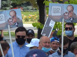 Воскресный протест маргиналов в Кишиневе провоцирует новые потенциальные очаги коронавируса