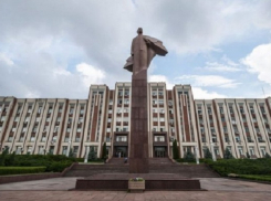 Из-за несчастной любви житель Тирасполя выбросился с моста, остался жив и попытался сделать это еще раз