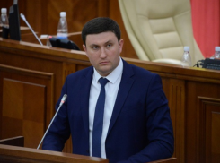 Депутат ПСРМ Односталко осадил членов фракции демократов